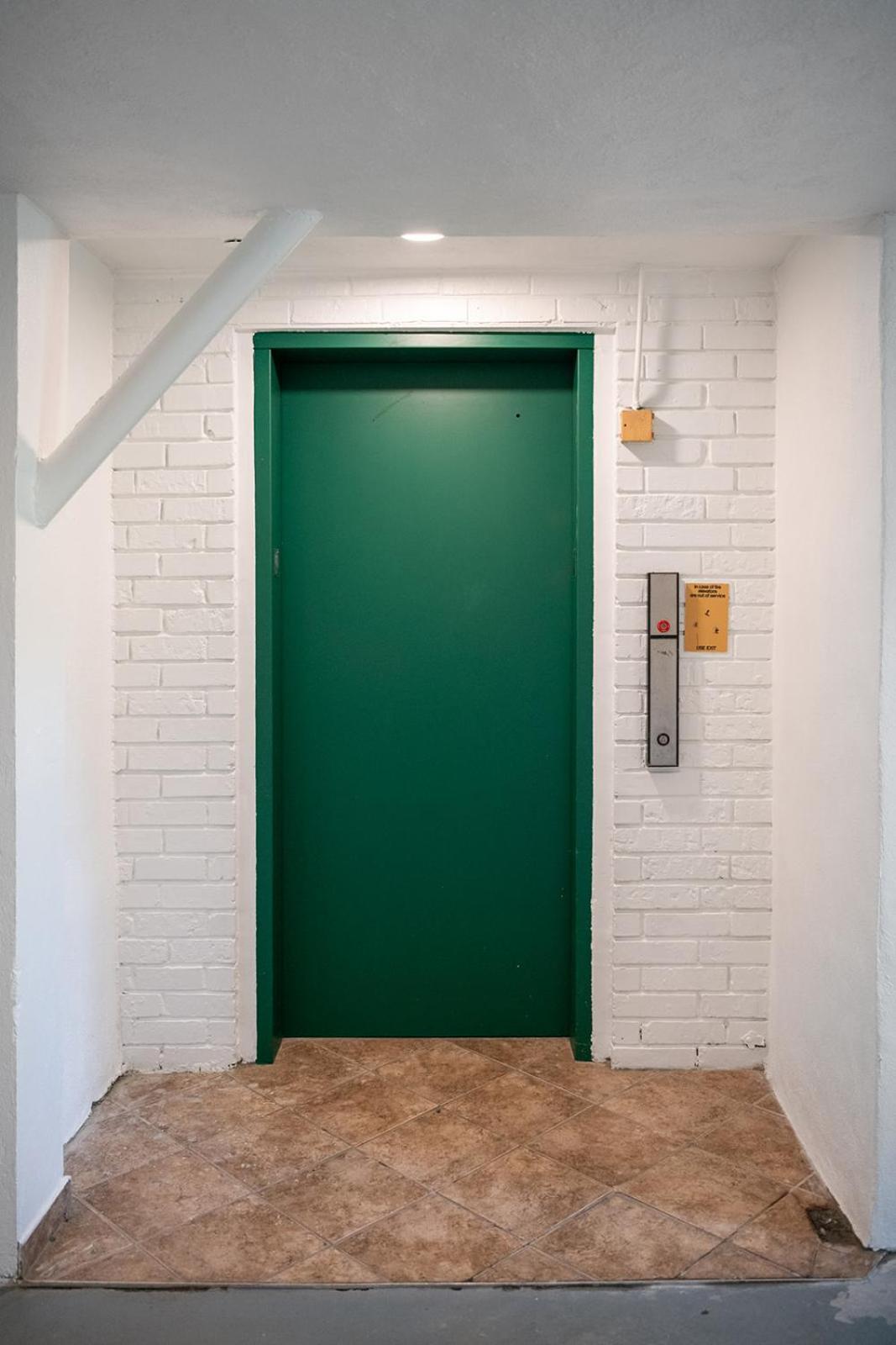 French Quarter Suites Hotel ニューオーリンズ エクステリア 写真