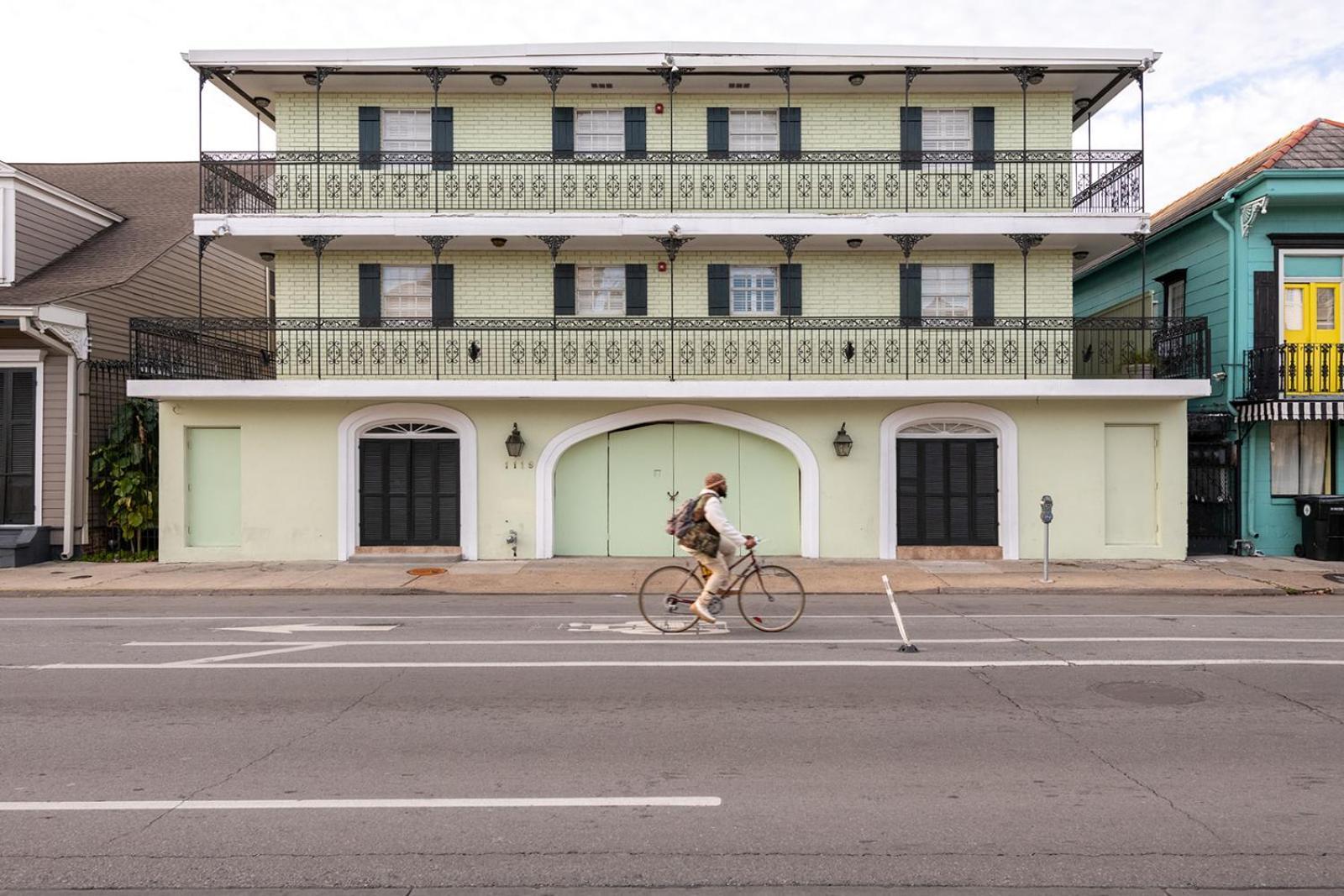 French Quarter Suites Hotel ニューオーリンズ エクステリア 写真