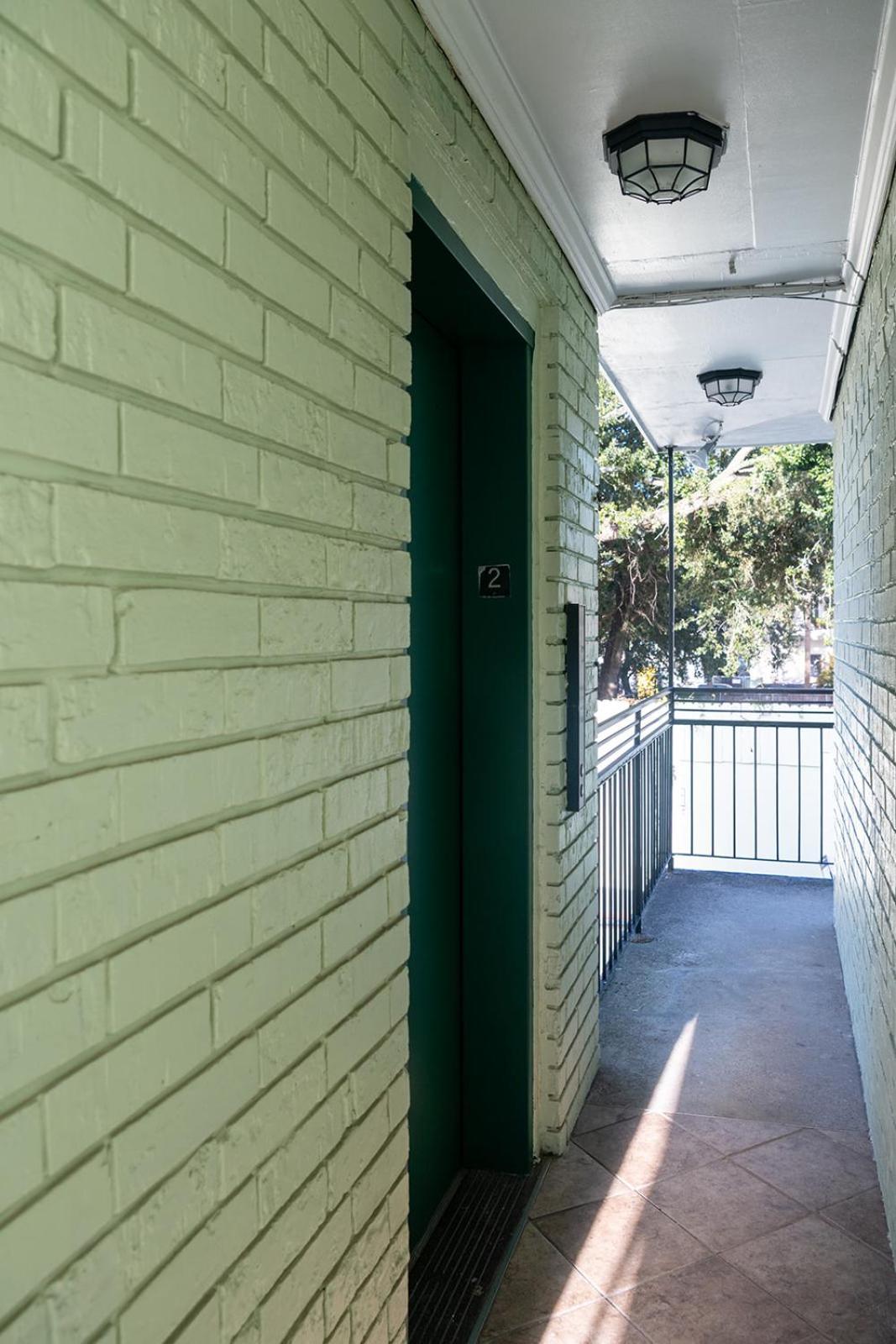 French Quarter Suites Hotel ニューオーリンズ エクステリア 写真