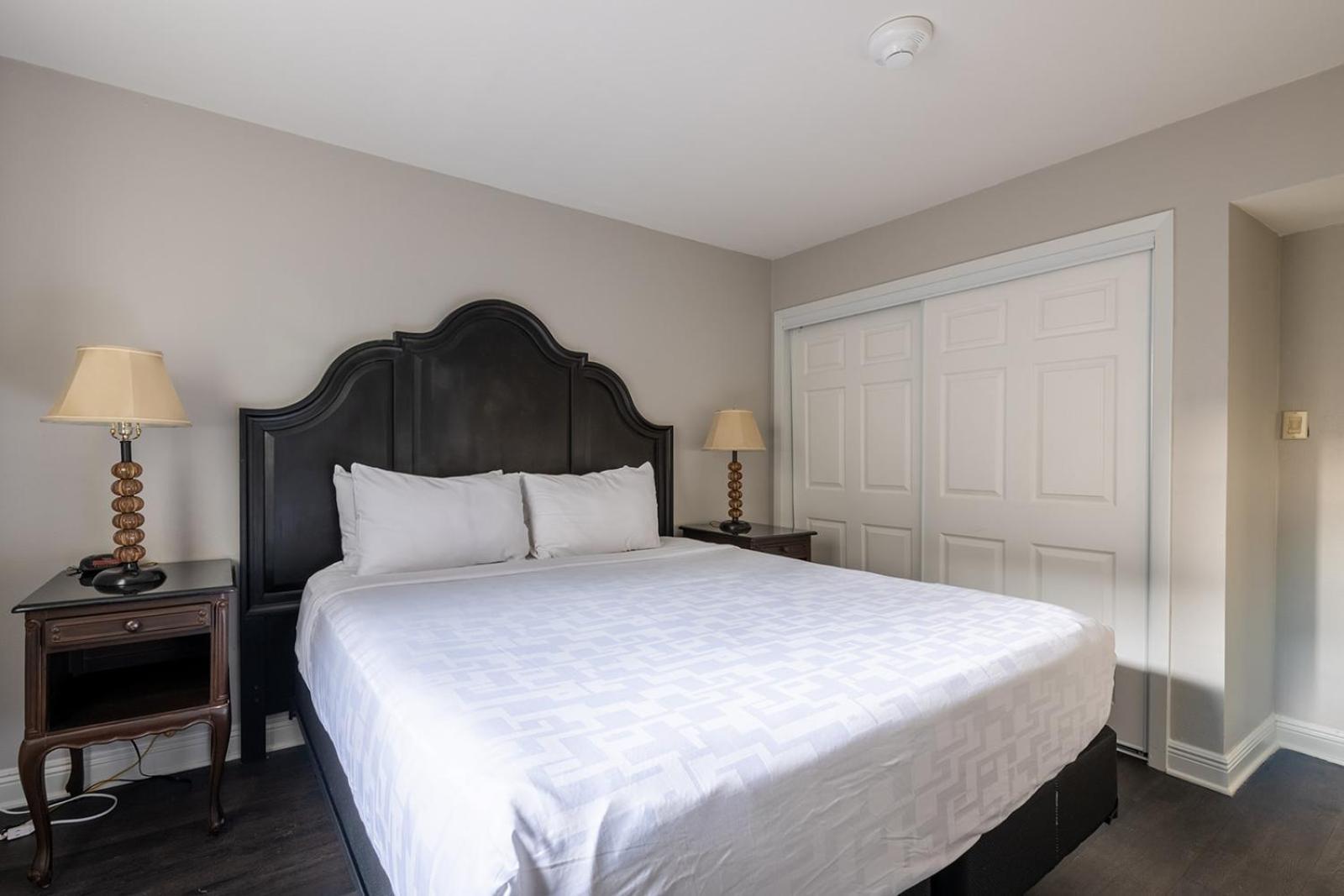 French Quarter Suites Hotel ニューオーリンズ エクステリア 写真