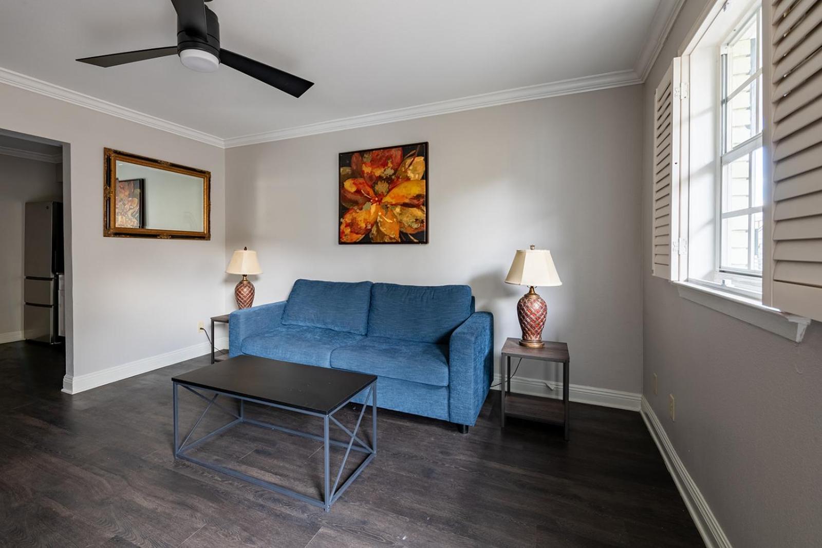 French Quarter Suites Hotel ニューオーリンズ エクステリア 写真