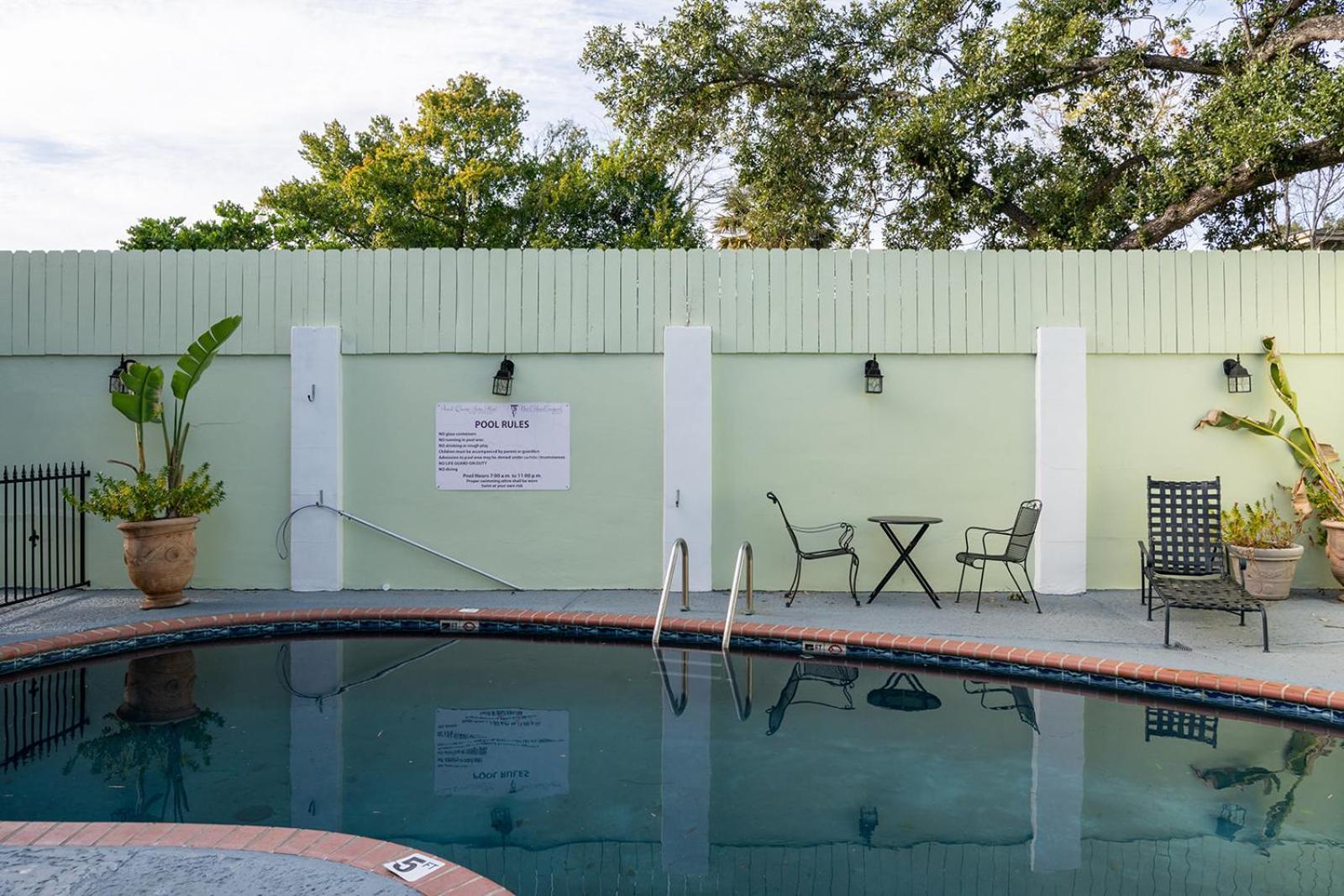 French Quarter Suites Hotel ニューオーリンズ エクステリア 写真
