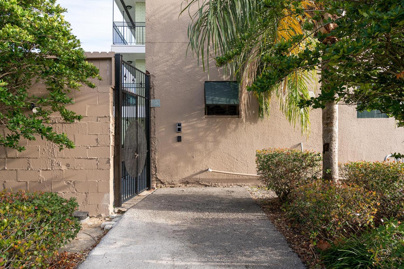 French Quarter Suites Hotel ニューオーリンズ エクステリア 写真