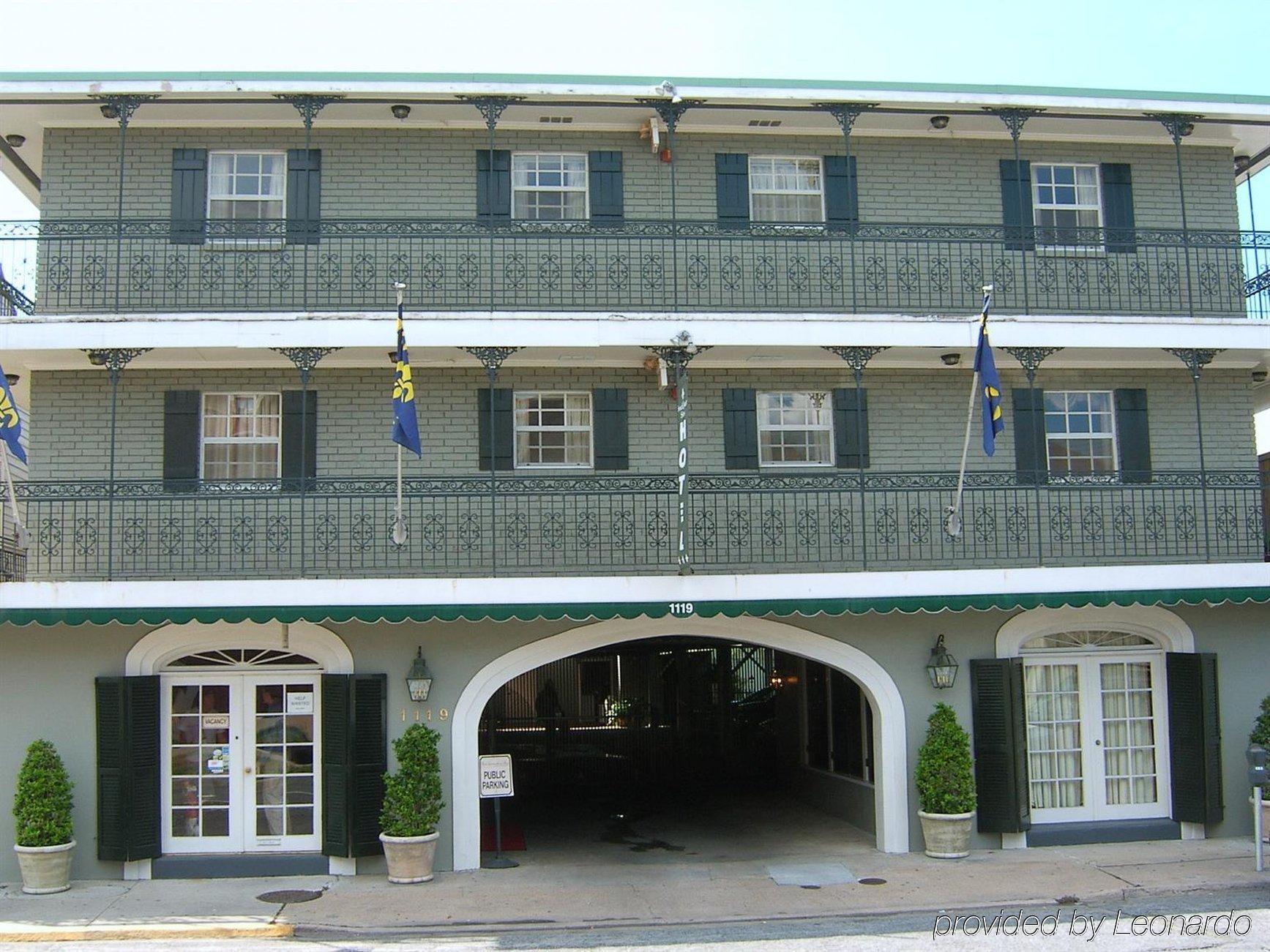 French Quarter Suites Hotel ニューオーリンズ エクステリア 写真